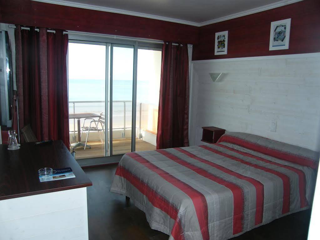 Hotel Le Christina La Baule Εξωτερικό φωτογραφία