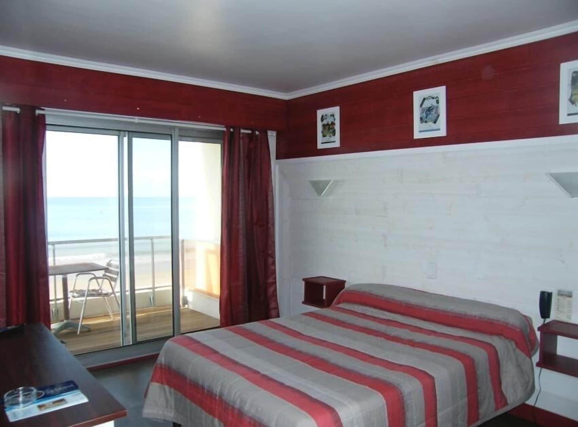 Hotel Le Christina La Baule Εξωτερικό φωτογραφία